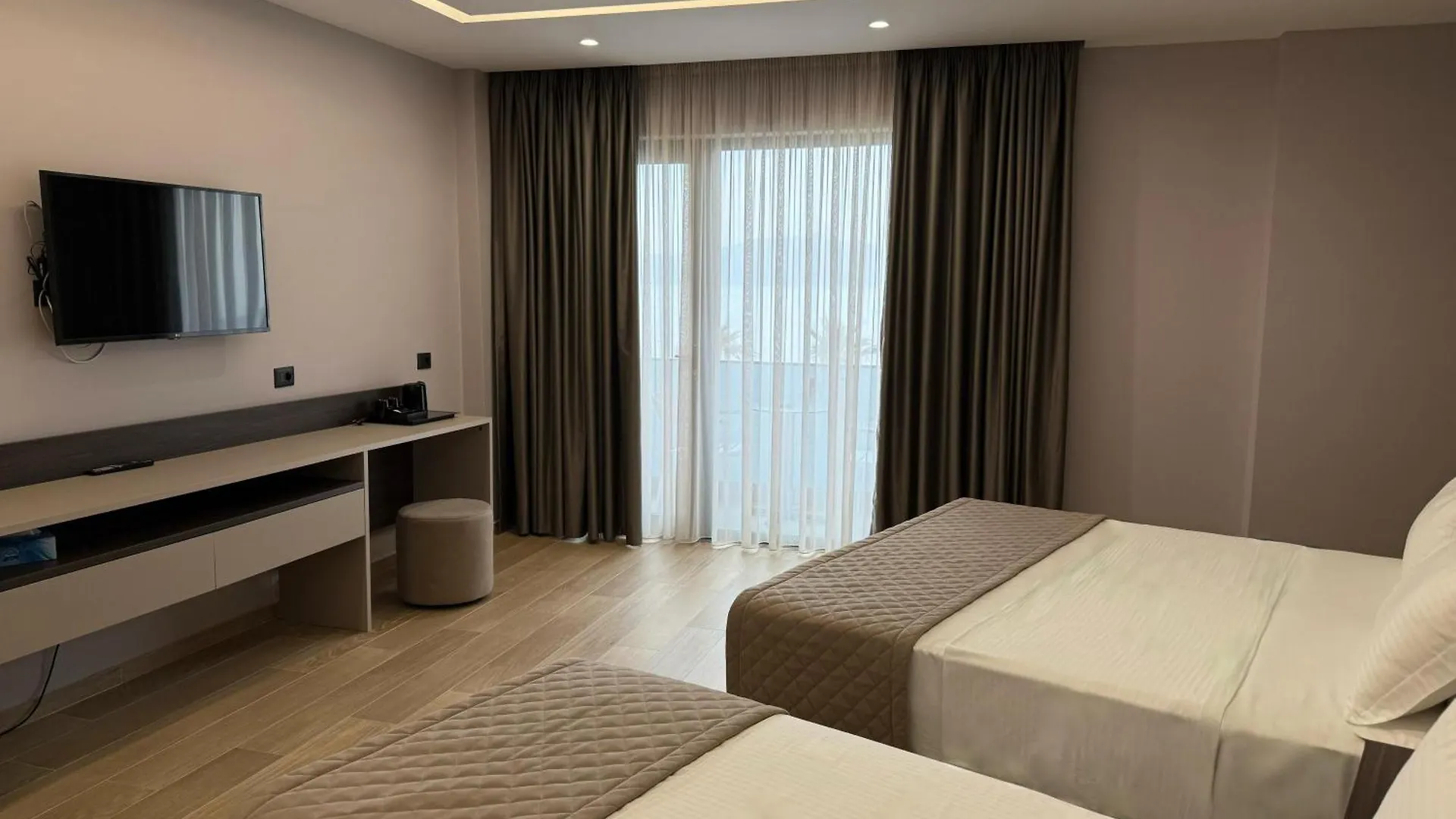 Joelle Premium Hotel Sarande Albania